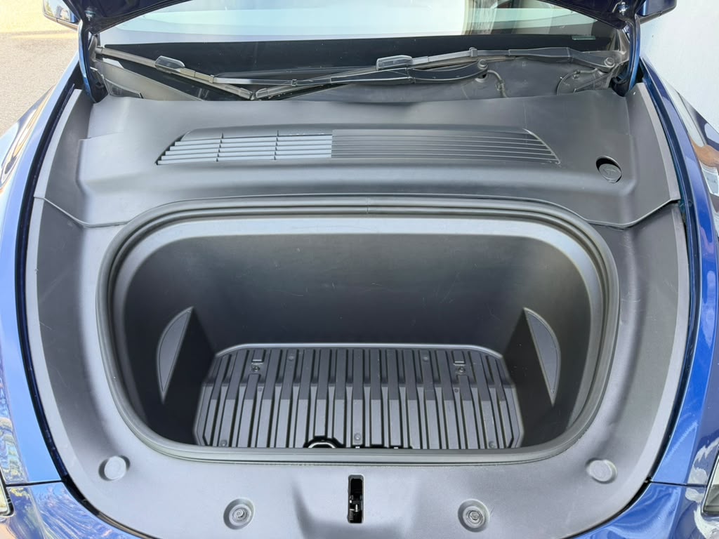 2023 Tesla Model Y Long Range - Photo 15