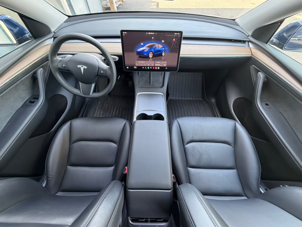 2023 Tesla Model Y Long Range - Photo 13