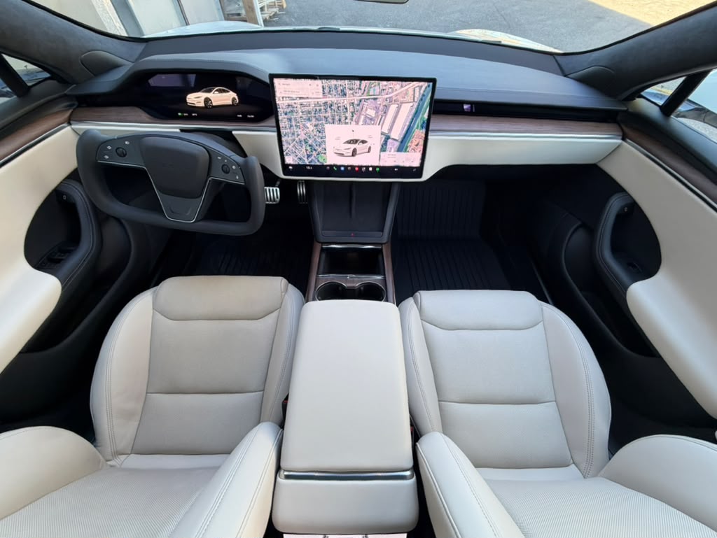 2023 Tesla Model S Standard Range - Photo 13