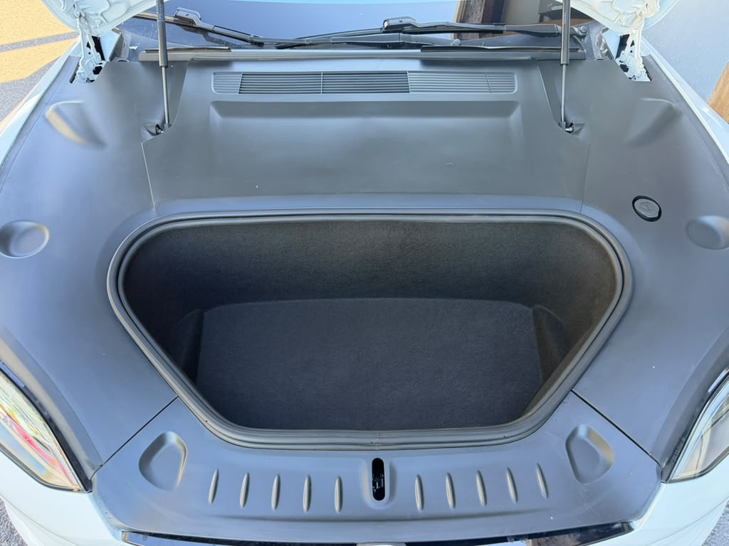2023 Tesla Model S Standard Range - Photo 17
